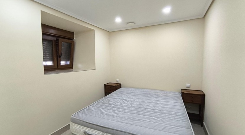 Piso Para Entrar A Vivir De 3 Dormitorios Al lado del Metro del Ayuntamiento