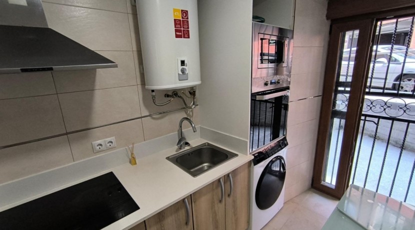 Piso Para Entrar A Vivir De 3 Dormitorios Al lado del Metro del Ayuntamiento