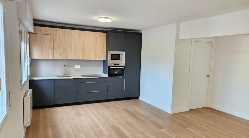 Se Vende Piso Recién Reformado De 2 Hab Y 1 Baño En Sestao