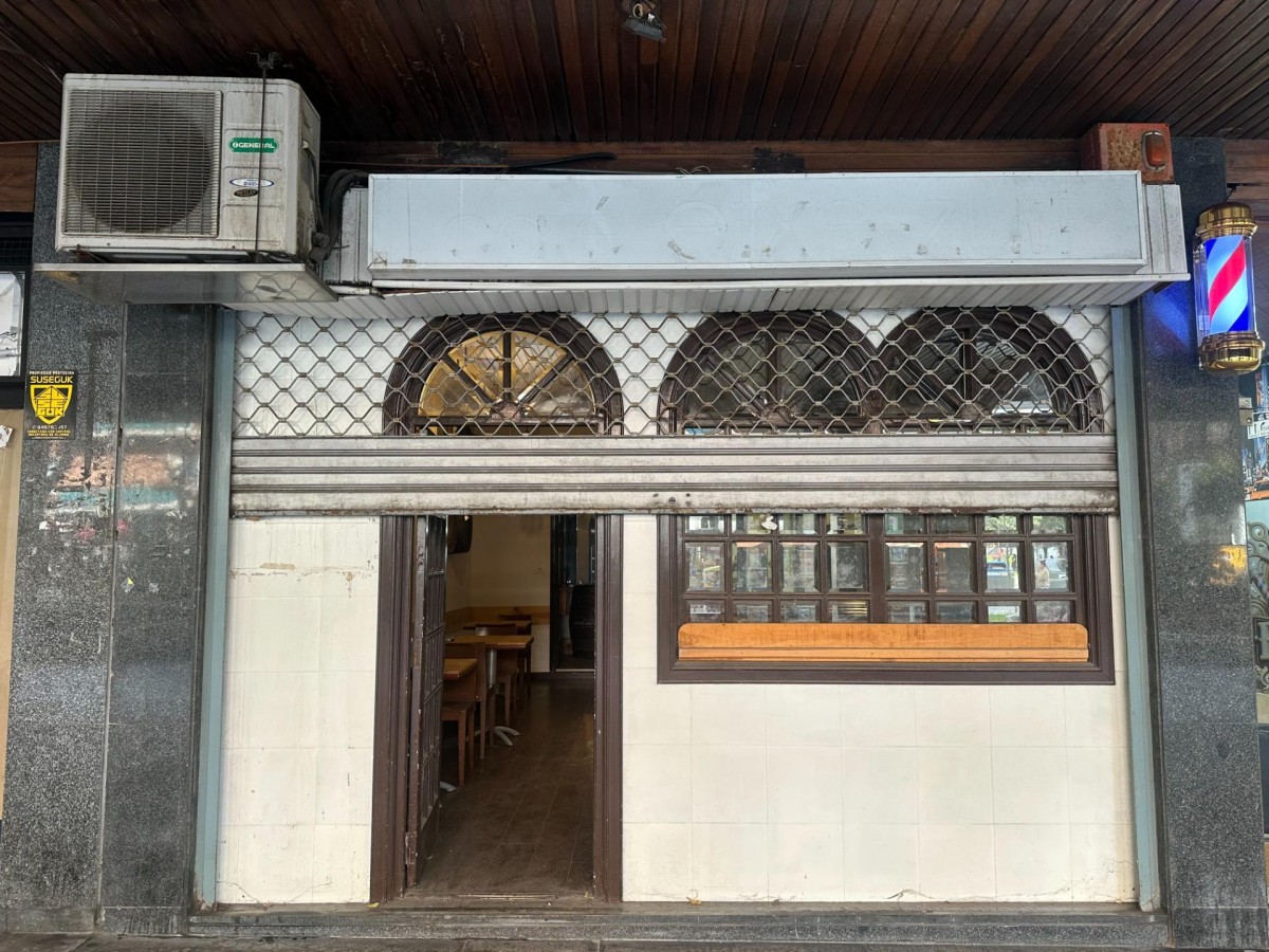 Local En El Centro De Las Arenas