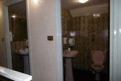 Bar Amplio en Zona Centro Con Cocina y Licencia Activa