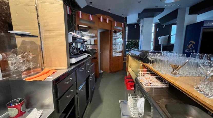 Bar Con Licencia Activa Tipo 2 y Licencia Para 10 Mesas Con Salida De Humos En Arrigorriaga