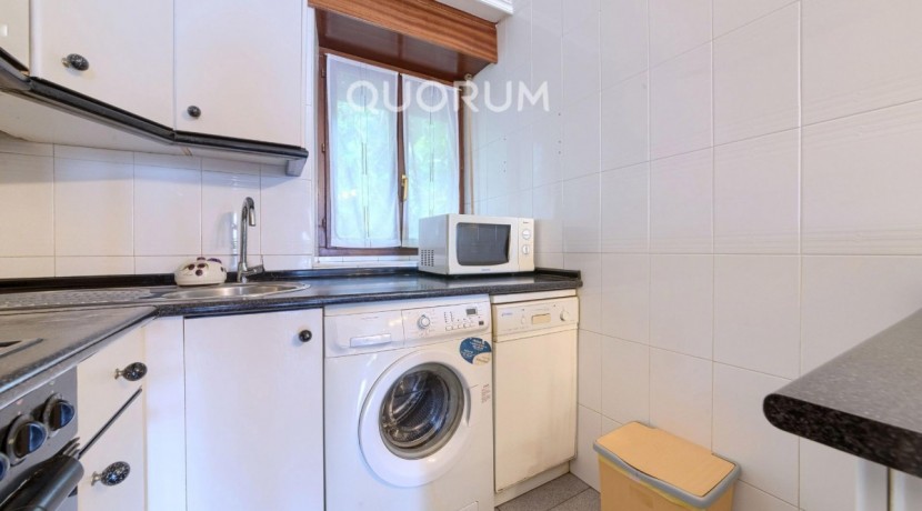 Bonito Piso Para Entrar a Vivir De 2 Dormitorios, Balcón y Trastero Incluido En Zona Zeberio