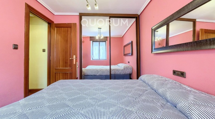 Bonito Piso Para Entrar a Vivir De 2 Dormitorios, Balcón y Trastero Incluido En Zona Zeberio