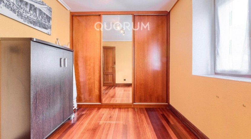 Bonito Piso Para Entrar a Vivir De 2 Dormitorios, Balcón y Trastero Incluido En Zona Zeberio