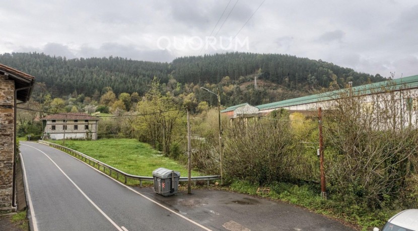Bonito Piso Para Entrar a Vivir De 2 Dormitorios, Balcón y Trastero Incluido En Zona Zeberio