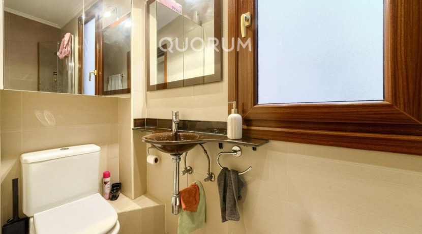 EN PLENO CENTRO DE BARAKALDO, REFORMADO CON ASCENSOR