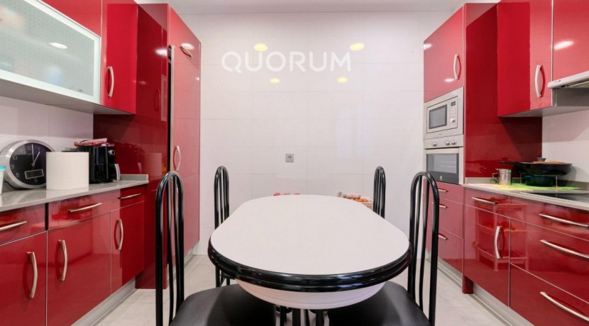 EN PLENO CENTRO DE BARAKALDO, REFORMADO CON ASCENSOR