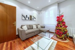 EN PLENO CENTRO DE BARAKALDO, REFORMADO CON ASCENSOR