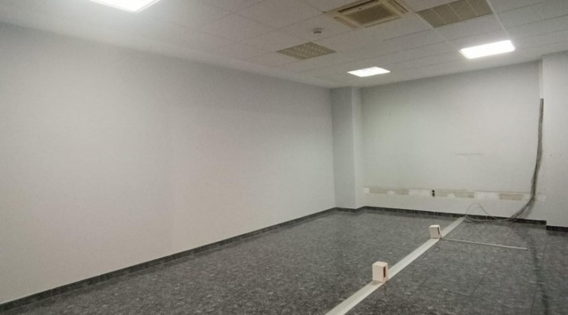EXCLUSIVA QUORUM: Se Alquilan amplias Oficinas en Barakaldo Zona Beurko.