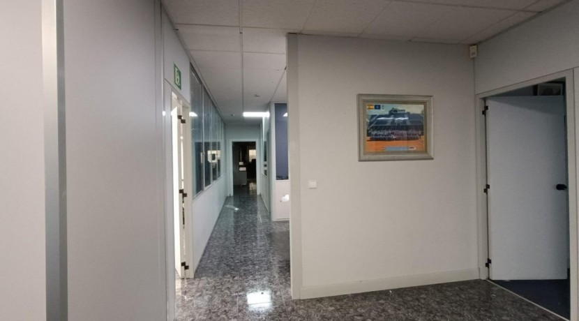 EXCLUSIVA QUORUM: Se Alquilan amplias Oficinas en Barakaldo Zona Beurko.