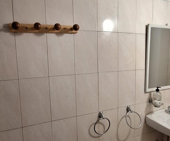 LOCAL EN MUY BUEN ESTADO EN ROMO