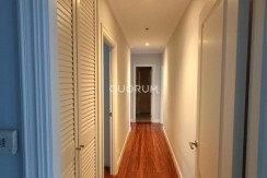 Luminiosa Vivienda Reformada De Tres Dormitorios En Indautxu