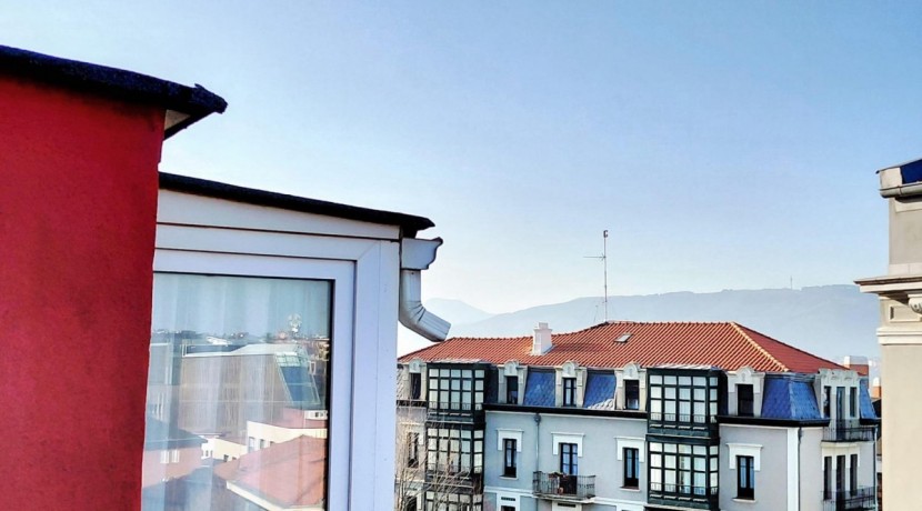Luz, Encanto y Una Terraza Para Disfrutar