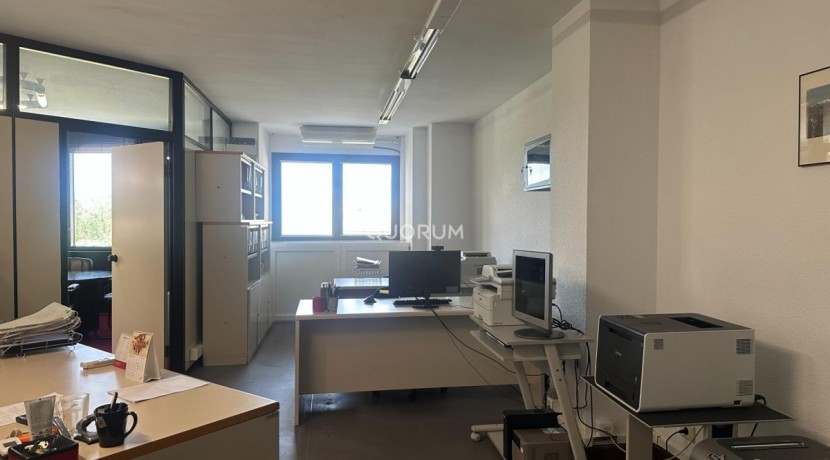 Oficina En El Centro De Las Arenas