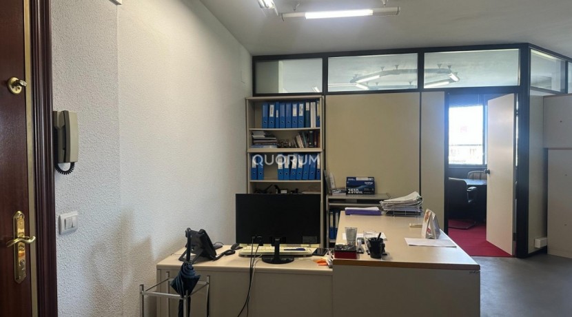 Oficina En El Centro De Las Arenas