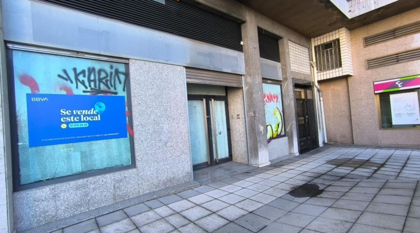 ¡Oportunidad Única! Exclusivo Local Comercial de 140m2 en el Corazón de Bilbao- En Venta