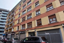 Piso Con Ascensor A Cota 0 De 3 Habitaciones Y Camarote En El Centro De Usansolo