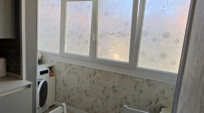 Piso Con Ascensor A Cota 0 De 3 Habitaciones Y Camarote En El Centro De Usansolo