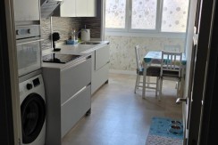 Piso Con Ascensor A Cota 0 De 3 Habitaciones Y Camarote En El Centro De Usansolo