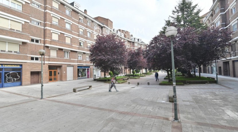 Piso De 3 Habitaciones Y 2 Baños Con Garaje Incluido