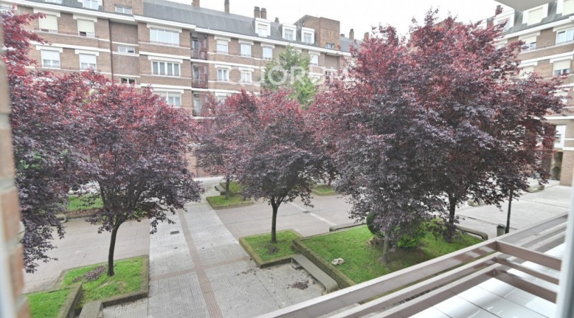 Piso De 3 Habitaciones Y 2 Baños Con Garaje Incluido