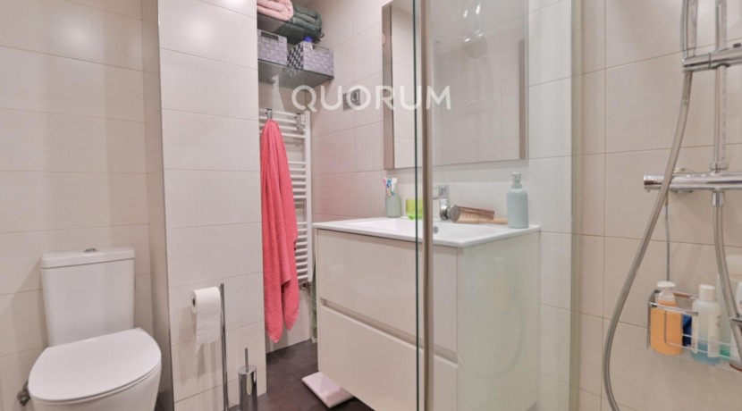 Piso De 3 Habitaciones Y 2 Baños Con Garaje Incluido