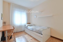 Piso De 3 Habitaciones Y 2 Baños Con Garaje Incluido