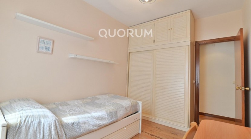 Piso De 3 Habitaciones Y 2 Baños Con Garaje Incluido