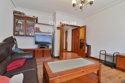 Piso De 3 Habitaciones Y 2 Baños Con Garaje Incluido