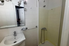 Piso Totalmente Exterior Con Vistas Despejadas De 2 Dormitorios Con Ascensor y Balcón En Zona Burros