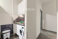 Precioso Local Habilitado Como Vivienda (Sin Cédula de Habitabilidad) Reformado De 2 Dormitorios Con Ascensor En Zona Urbi