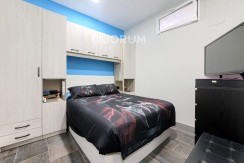 Precioso Local Habilitado Como Vivienda (Sin Cédula de Habitabilidad) Reformado De 2 Dormitorios Con Ascensor En Zona Urbi