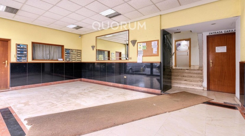 Precioso Local Habilitado Como Vivienda (Sin Cédula de Habitabilidad) Reformado De 2 Dormitorios Con Ascensor En Zona Urbi