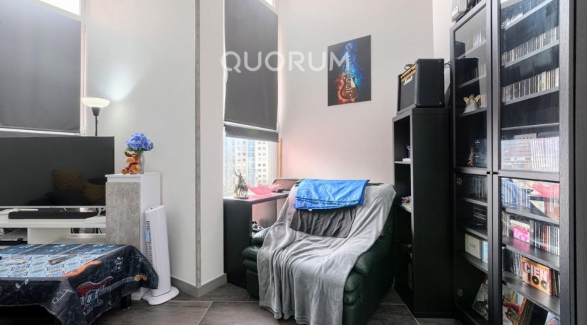 Precioso Local Habilitado Como Vivienda (Sin Cédula de Habitabilidad) Reformado De 2 Dormitorios Con Ascensor En Zona Urbi