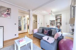 Precioso Piso Reformado De 2 Dormitorios Con Balcón En Zona Basozelai