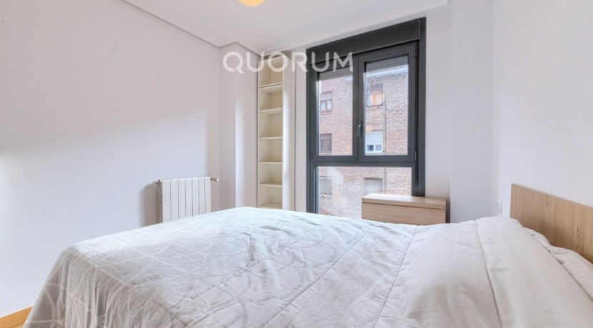 Precioso Piso Seminuevo De 1 Dormitorio Con Ascensor Cota Cero y Garaje y Trastero Incluido En Zona Miribilla