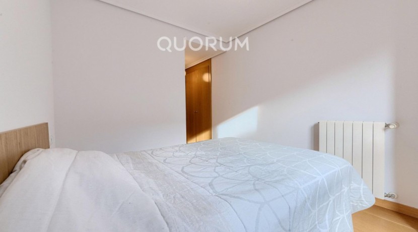 Precioso Piso Seminuevo De 1 Dormitorio Con Ascensor Cota Cero y Garaje y Trastero Incluido En Zona Miribilla