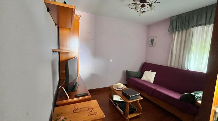 Se venda casa con terreno en el barrio de Triano (Abanto-Zierbena)