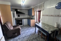 Se venda casa con terreno en el barrio de Triano (Abanto-Zierbena)