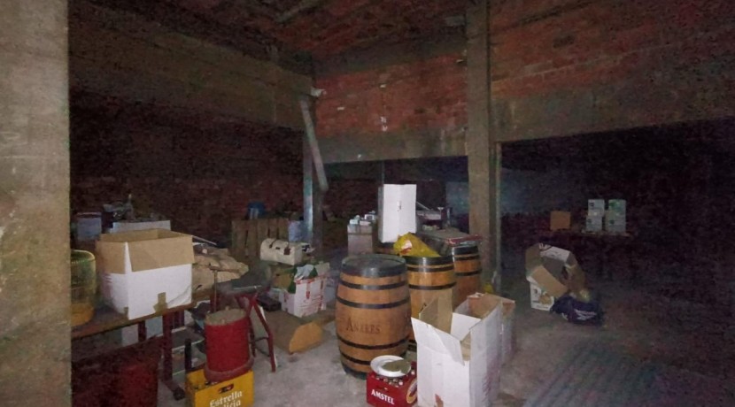 Se Vende Local Comercial En Portugalete zona repelega De 190 m2 Aprox.