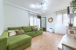 VIVIENDA PARA ENTRAR A VIVIR DE 2 HABITACIONES CON TERRAZA