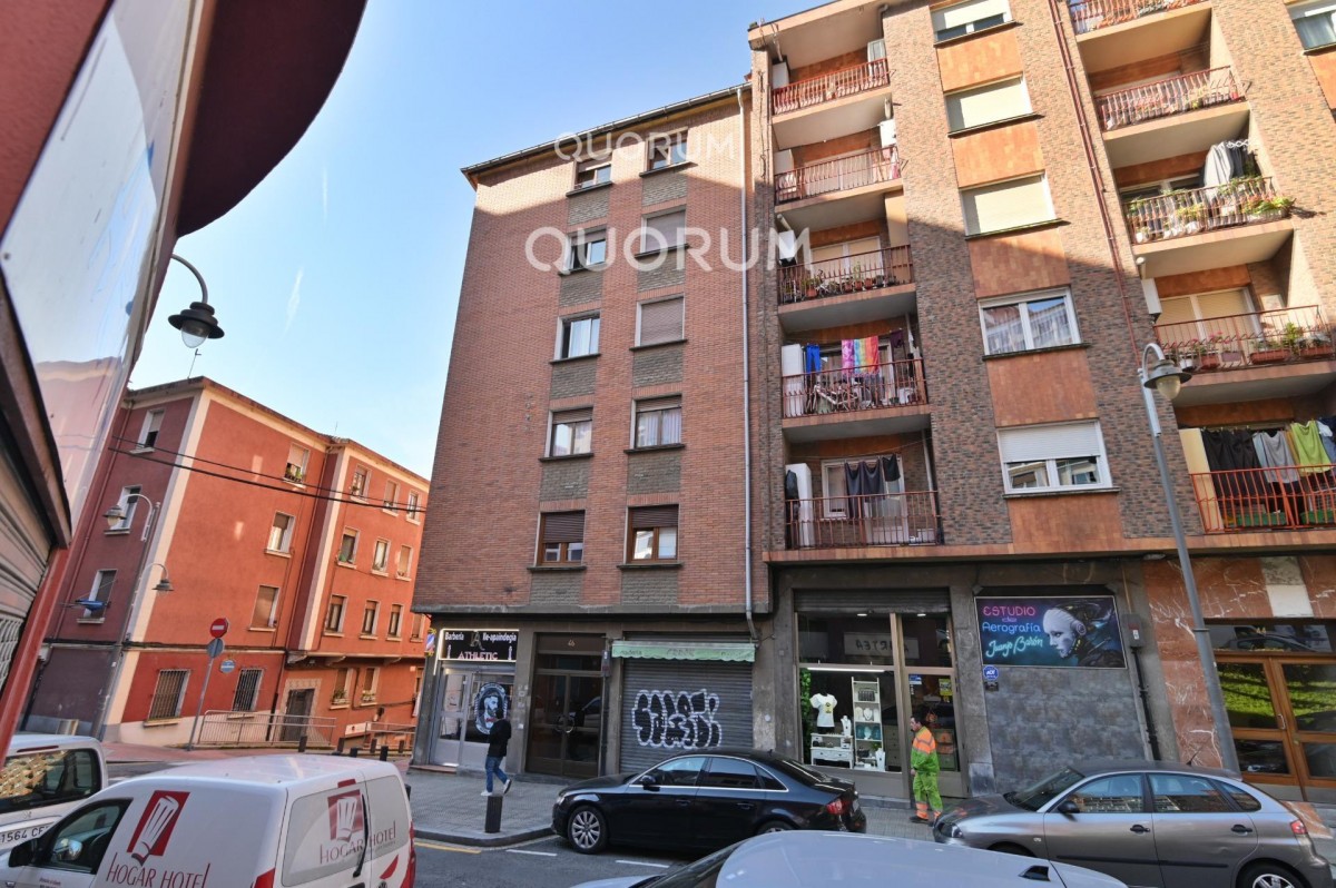 Piso De 2 Habitaciones Exterior En Venta