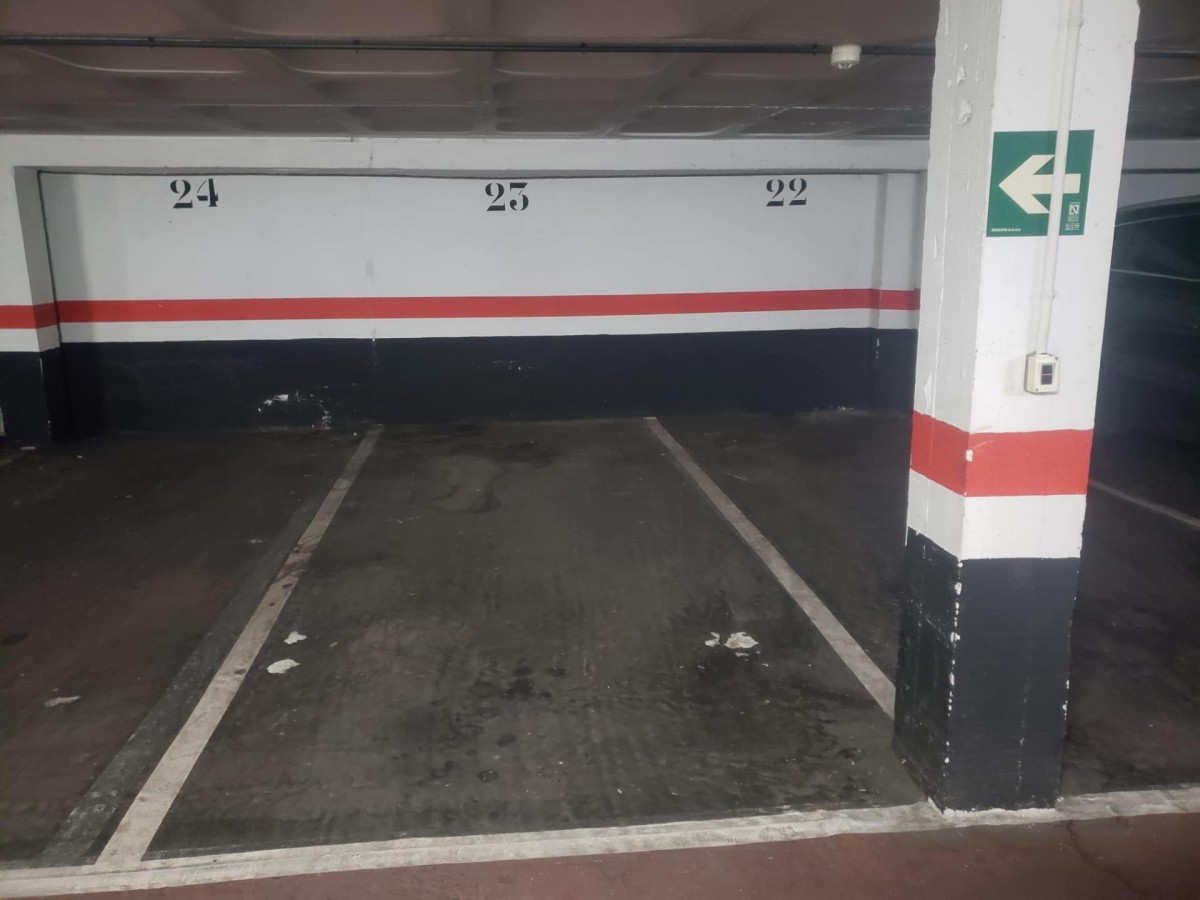 Se Alquila parcela De Garaje En Zona Zabalburu