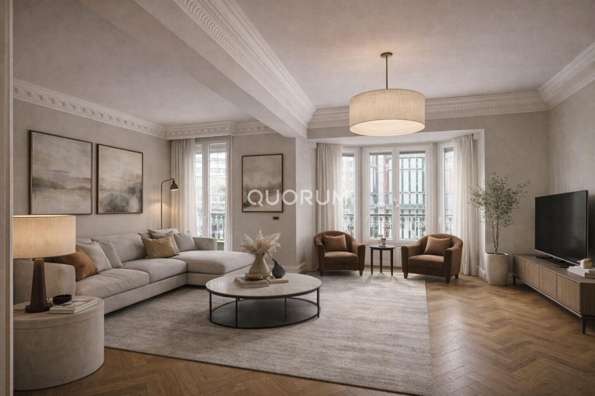 Espectacular Vivienda En Rotonda En El Ensanche