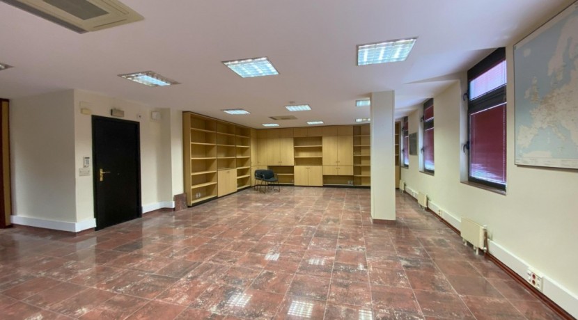 ALQUILER OFICINA EN LANDABARRI BIDEA 4