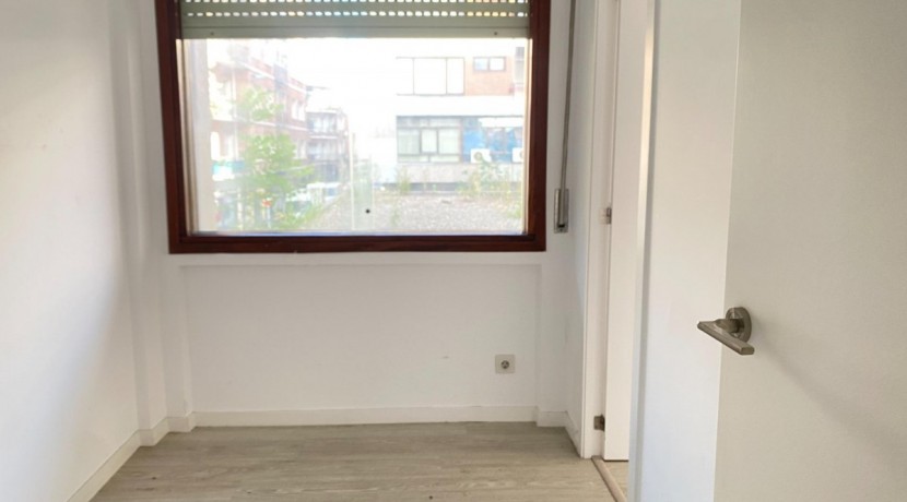 Amplia y Luminosa Vivienda En Pleno Centro De Las Arenas