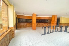 Amplio Local Comercial En Leioa