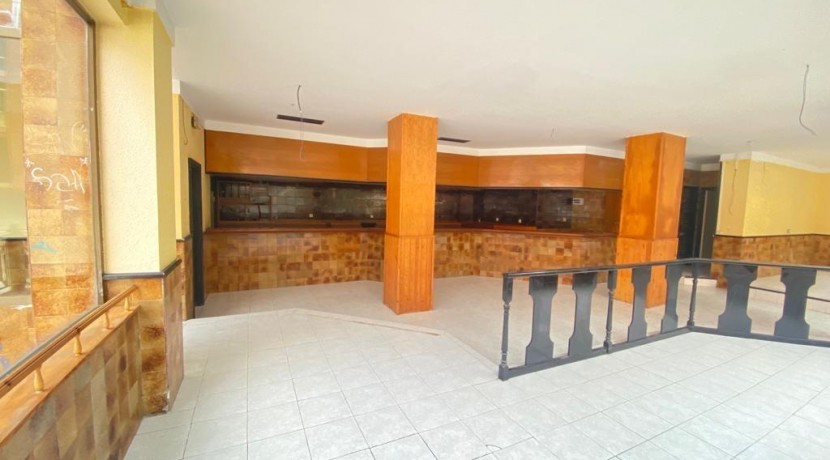 Amplio Local Comercial En Leioa