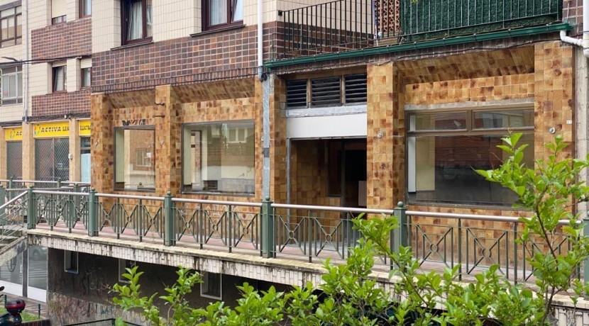 Amplio Local Comercial En Leioa